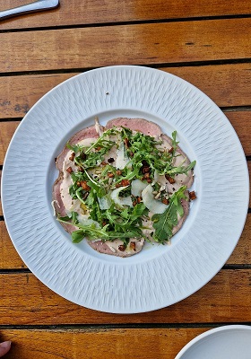 De-Gastronout-was-Bravour-Amsterdam-Oost-Vitello-Tonnato-3