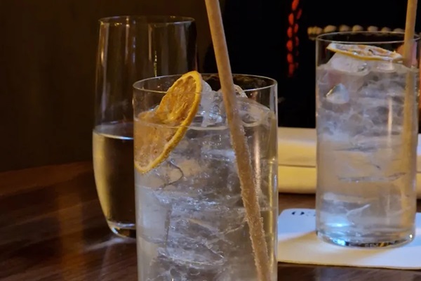 OCCO Amsterdam The-Dylan-Dry-Wine-Gin-Tonic