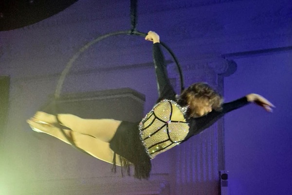Supper Amsterdam Dinnershow Le Cirque Singel Restaurant c